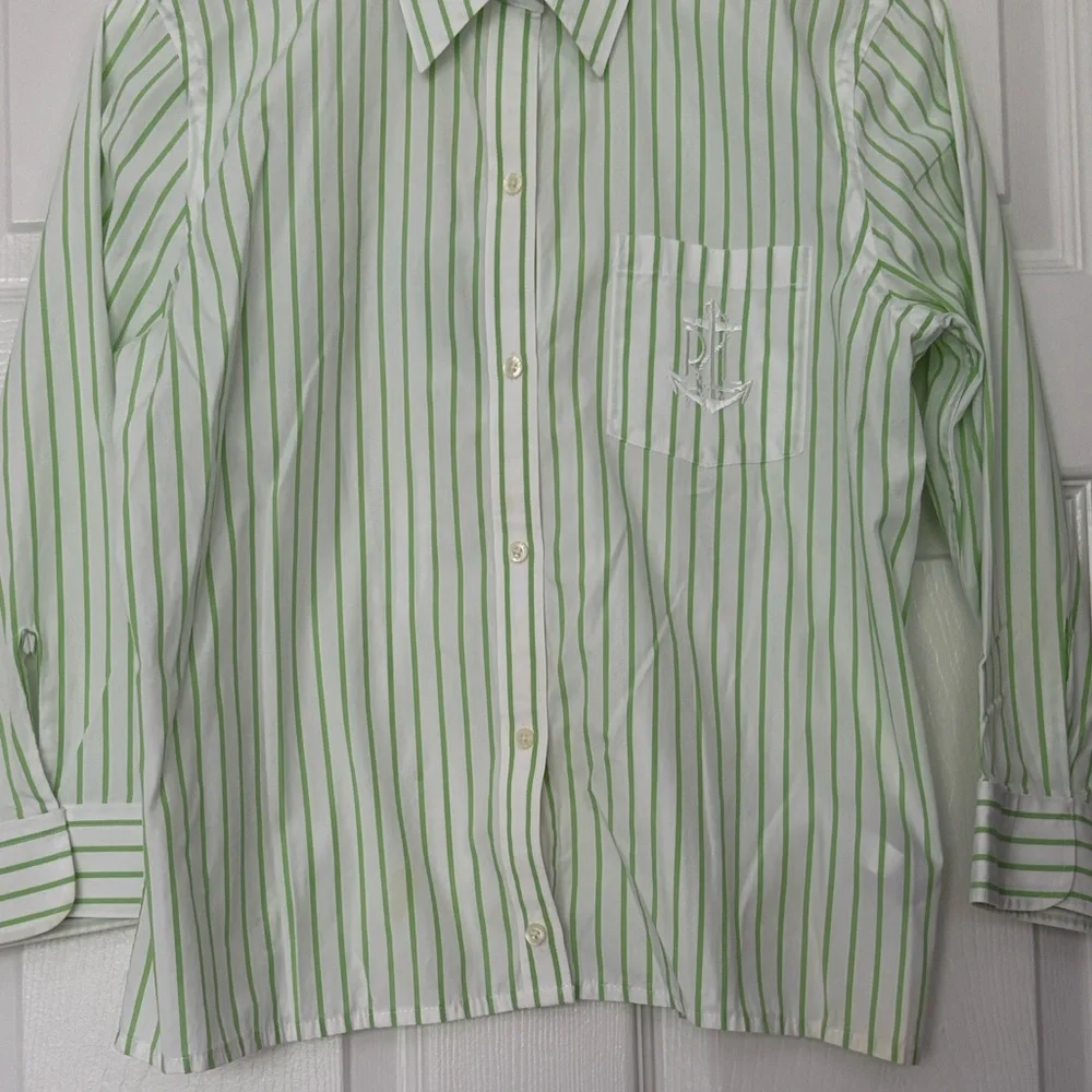 Ralph Lauren Green and White Striped Button Down Shirt Size Medium - Picture 5 of 9